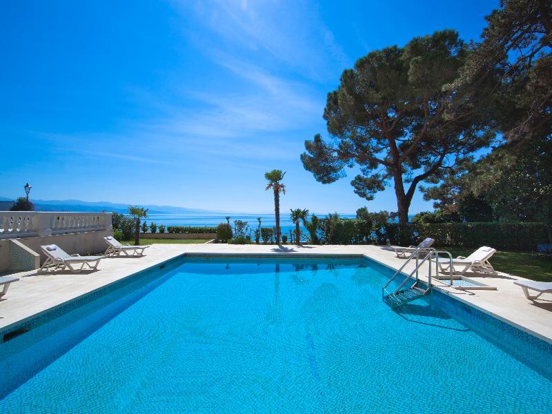 Villa Amalia - Liburnia (Adults Only) Opatija Eksteriør bilde