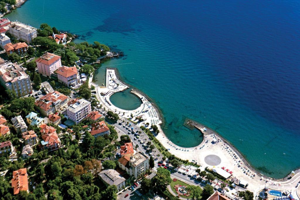 Villa Amalia - Liburnia (Adults Only) Opatija Eksteriør bilde